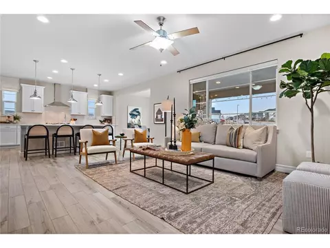7547 S Patsburg Way, Aurora, CO 80016