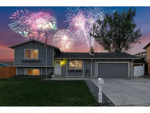 8237 Explorador Calle, Denver, CO 80229