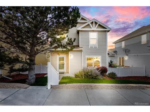 17173 E Wyoming Dr, Aurora, CO 80017