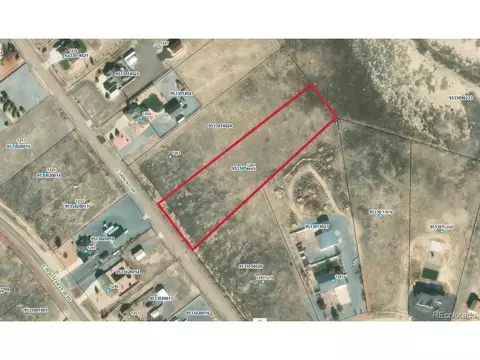 1271 E Jaroso Dr, Pueblo West, CO 81007