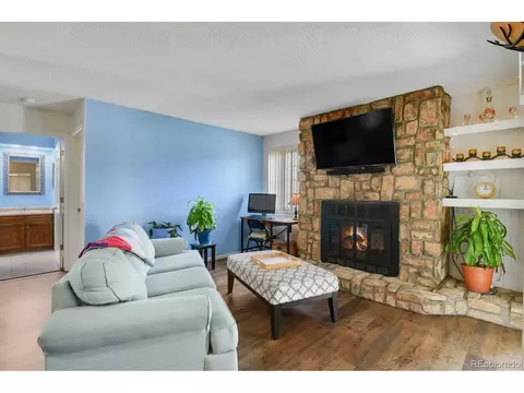 12406 E Pacific Cir #B, Aurora, CO 80014