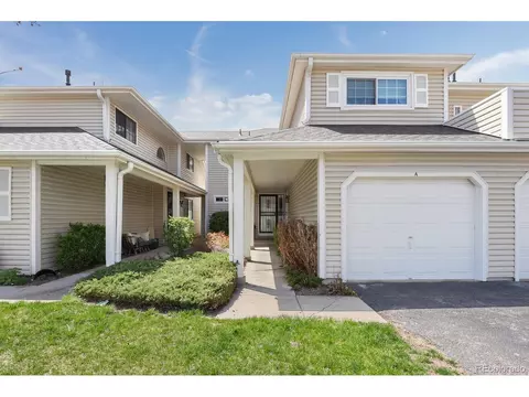 12406 E Pacific Cir #B, Aurora, CO 80014 photo 2