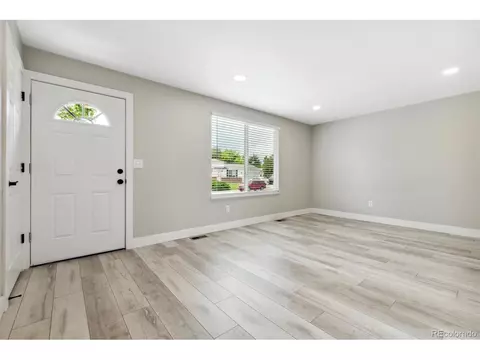 7066 Wright Ct, Arvada, CO 80004 photo 4