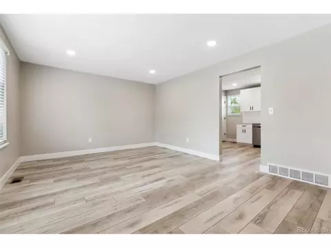 7066 Wright Ct, Arvada, CO 80004 photo 5