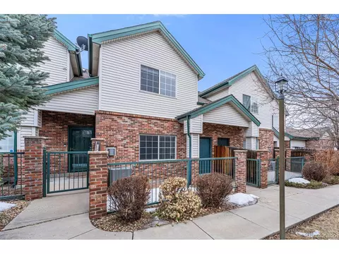 878 S Kalispell Cir #104, Aurora, CO 80017