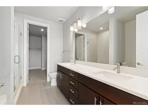 Bath - 711 E 24th Ave, Denver, CO 80205 photo 1 of 3