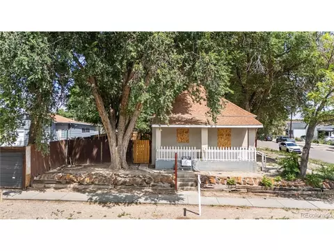 302 N Glendale Ave, Pueblo, CO 81001