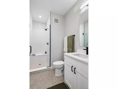 Bath - 8260 E 36th Ave #30, Denver, CO 80238 photo 7 of 7