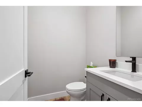 Bath - 8260 E 36th Ave #30, Denver, CO 80238 photo 1 of 7