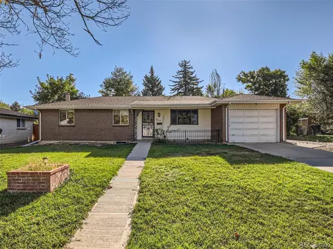 454 Elmira St, Aurora, CO 80010