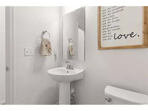 28334 E 6th Pl, Watkins, CO 80137 photo 10