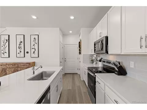 28334 E 6th Pl, Watkins, CO 80137 photo 7