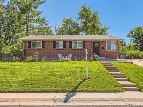 538 W Briarwood Ave, Littleton, CO 80120