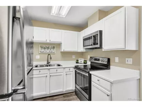 240 S Irving St, Denver, CO 80219