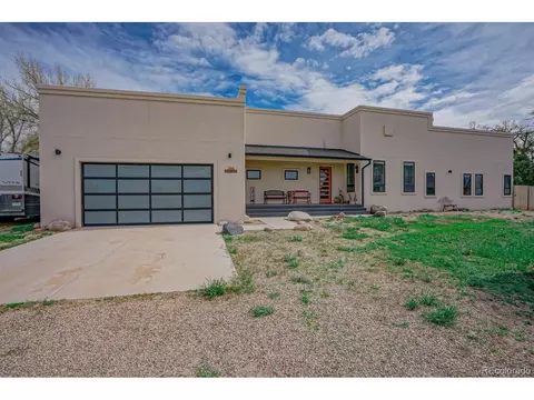 306 E Field Ave, La Veta, CO 81055