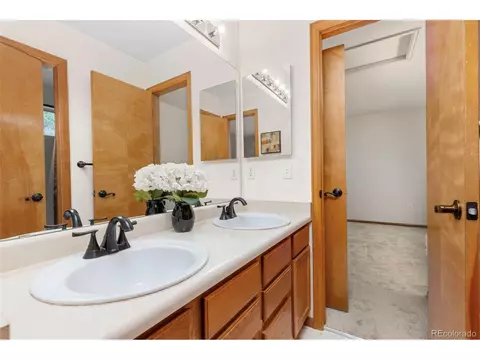 Bath - 5842 W 80th Cir, Arvada, CO 80003 photo 4 of 5