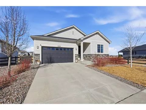 22601 E Narrowleaf Cir, Aurora, CO 80016