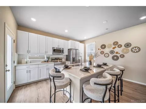 22315 E 39th Ave, Aurora, CO 80019 photo 3
