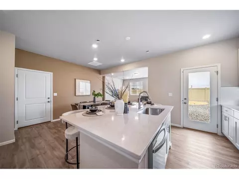 22315 E 39th Ave, Aurora, CO 80019 photo 4