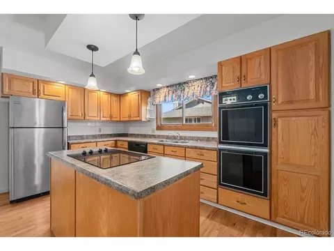 51 Douglas Dr, Broomfield, CO 80020