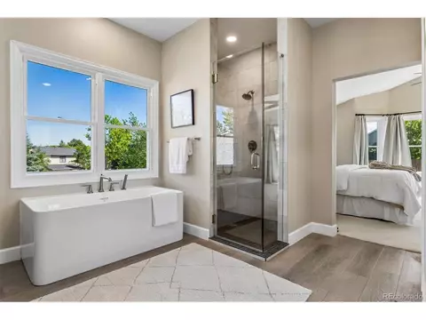 Bath - 1695 E Otero Ln, Centennial, CO 80122 photo 5 of 7