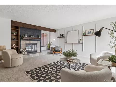 1423 S Salem Way, Aurora, CO 80012