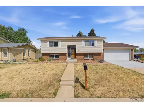 12973 Elgin Pl, Denver, CO 80239 photo 2