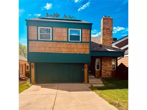 10140 W Alamo Pl, Littleton, CO 80127