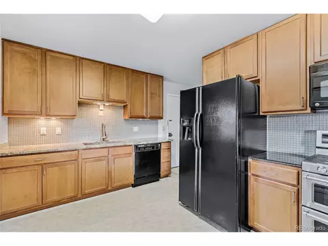 7931 E Hampden Cir, Denver, CO 80237 photo 8