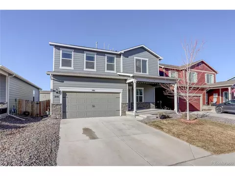 341 Maple St, Bennett, CO 80102 photo 1