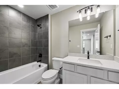 Bath - 2143 Silverado Ln, Fort Lupton, CO 80621 photo 3 of 3