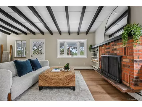 Living - 358 Kelly Rd, Boulder, CO 80302 photo 3 of 7