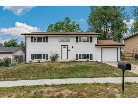 2260 Fernwood Dr, Colorado Springs, CO 80910