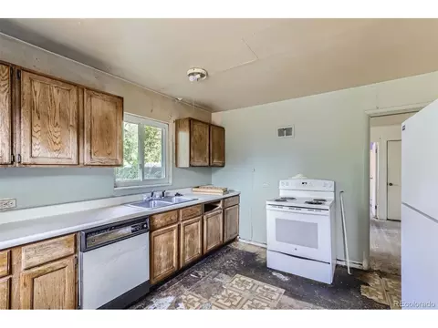 6839 E 21st Ave, Denver, CO 80207 photo 4
