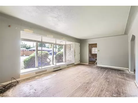 6839 E 21st Ave, Denver, CO 80207 photo 2