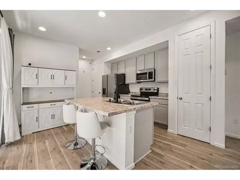 Kitchen - 23527 E 5th Pl, Aurora, CO 80018 photo 1 of 3