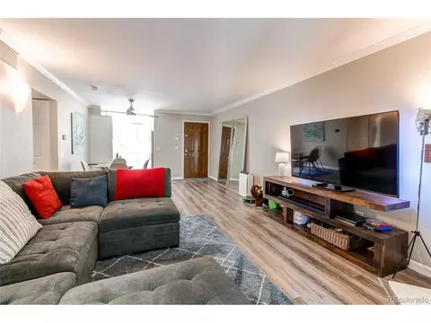 220 Wright St #206, Lakewood, CO 80228 photo 4