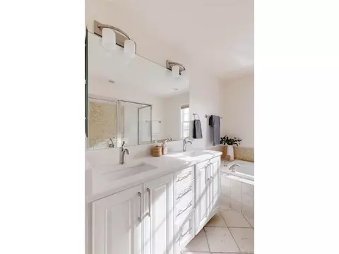 8749 E 23rd Ave, Denver, CO 80238 photo 19