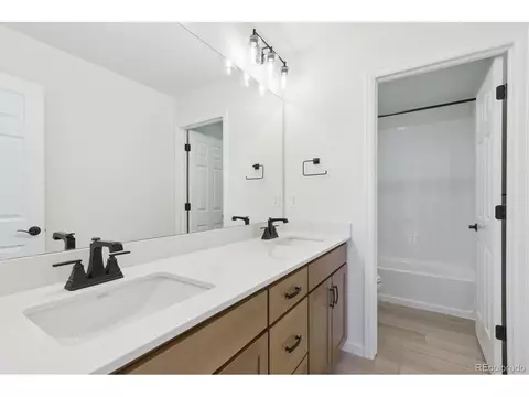 7357 S Waterloo Way, Aurora, CO 80016 photo 11