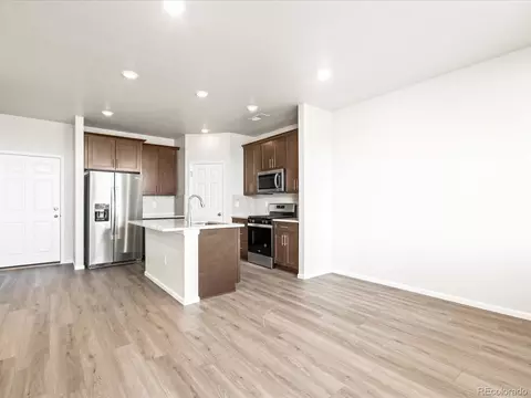 22321 E 7th Pl, Aurora, CO 80018 photo 5