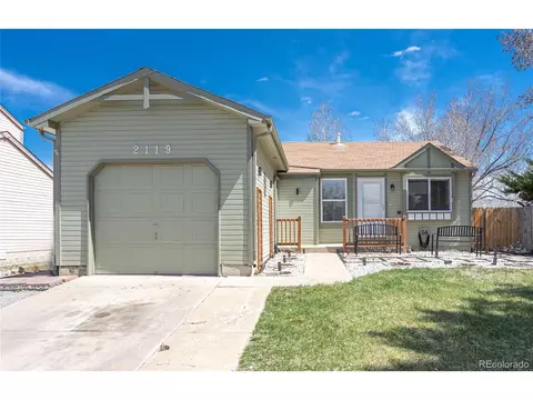2119 Hackberry Cir, Longmont, CO 80501 photo 2