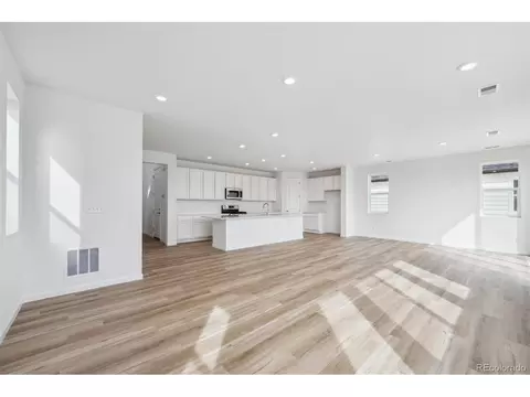 210 Lark Sparrow Way, Bennett, CO 80102 photo 7