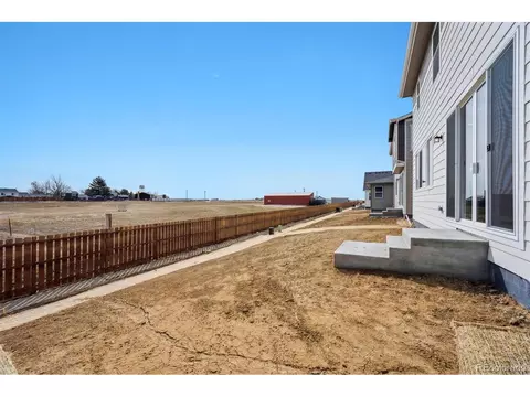 210 Lark Sparrow Way, Bennett, CO 80102 photo 20