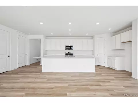 210 Lark Sparrow Way, Bennett, CO 80102 photo 6