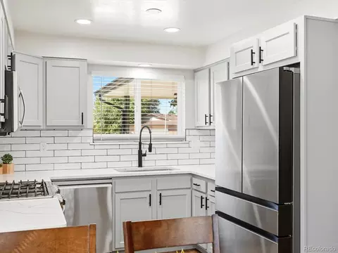 Kitchen - 18870 E 16th Pl, Aurora, CO 80011 photo 9 of 9
