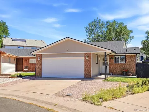 Exterior - 18870 E 16th Pl, Aurora, CO 80011 photo 2 of 13