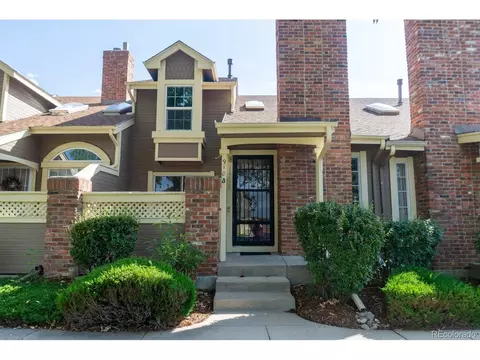 1910 S Helena St #B, Aurora, CO 80013