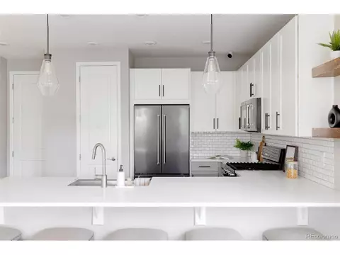 11189 E 25th Dr, Aurora, CO 80010 photo 10