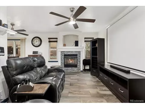 4966 Eureka Ct, Denver, CO 80239 photo 10