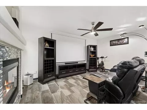 4966 Eureka Ct, Denver, CO 80239 photo 9